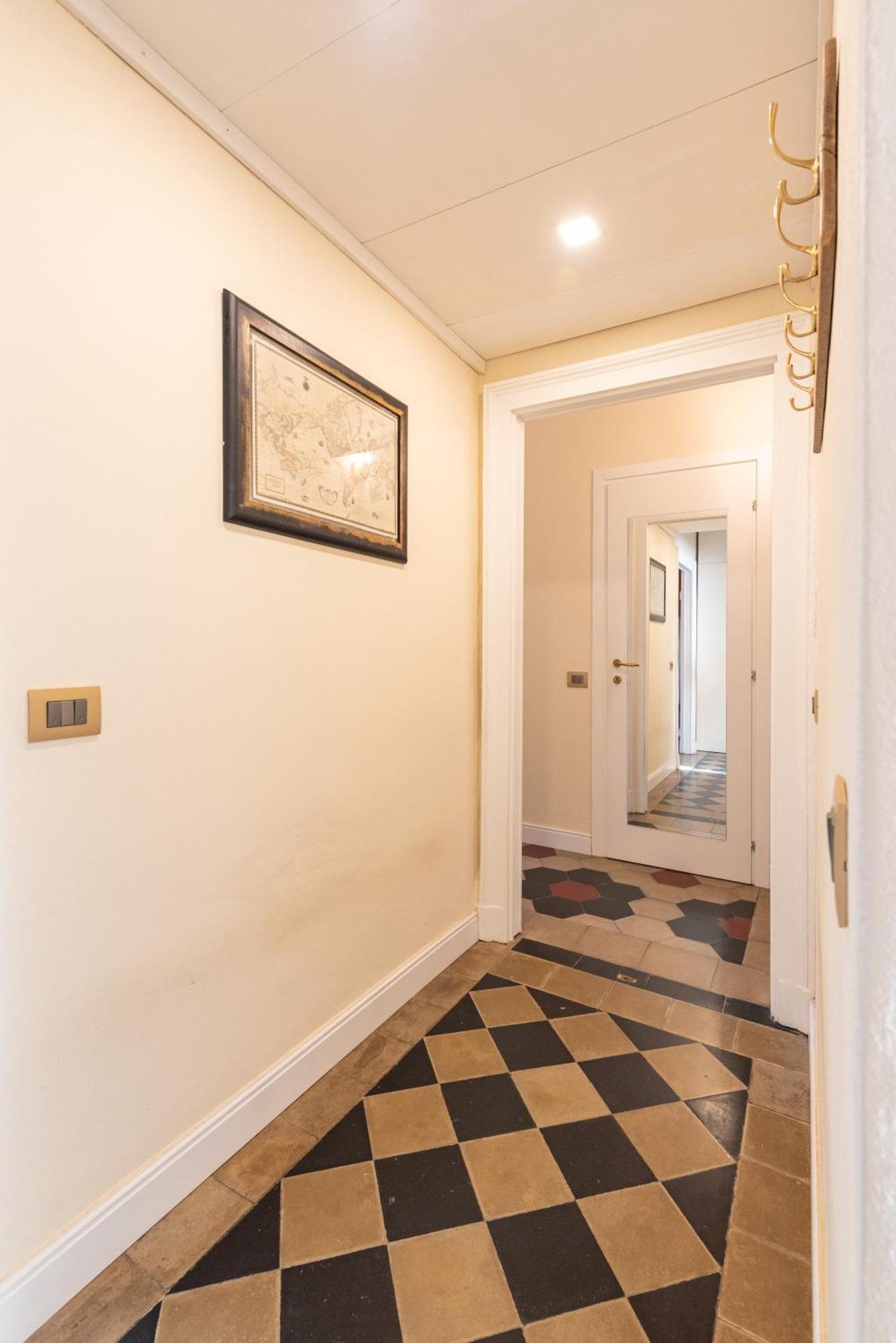 10' Duomo & Central Station Large Apartment มิลาน ภายนอก รูปภาพ