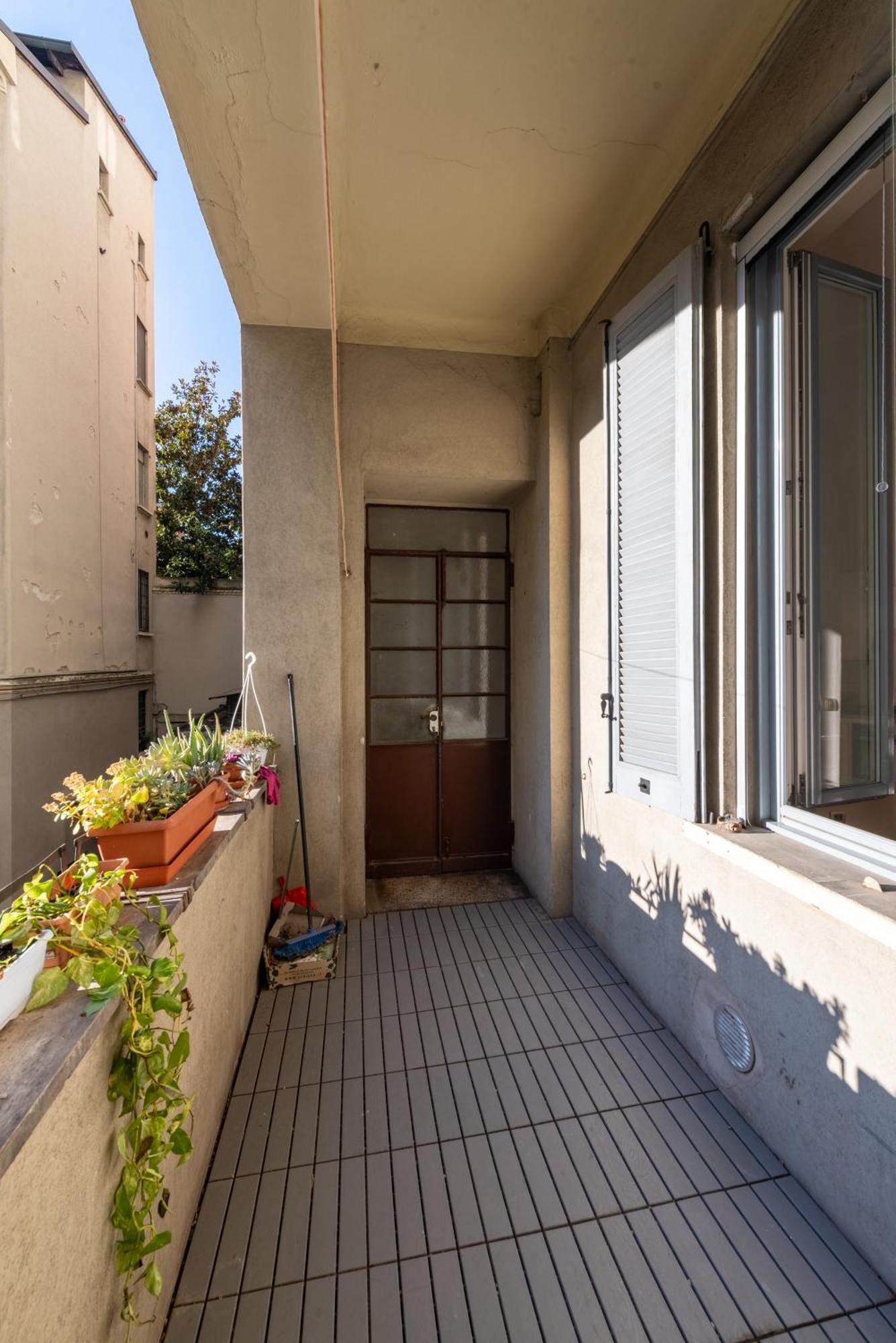 10' Duomo & Central Station Large Apartment มิลาน ภายนอก รูปภาพ